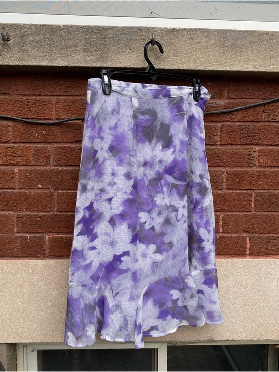 Alfred Dunner Dresses & Skirts - Alfred Dunner Lavender Floral Midi Skirt